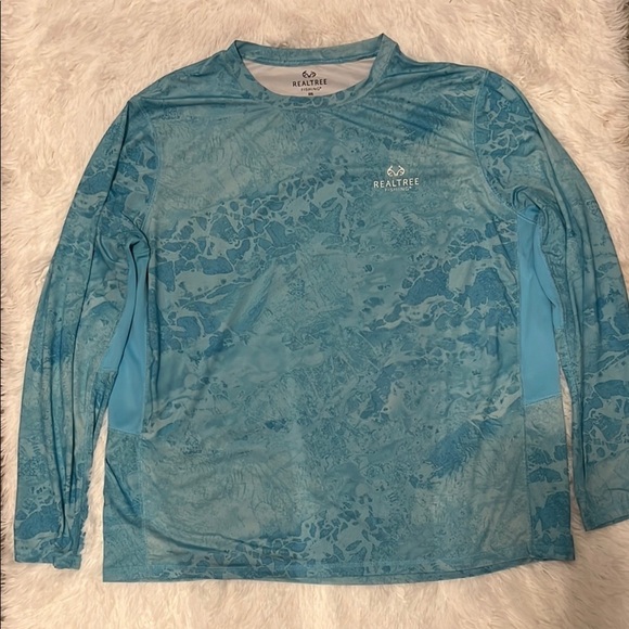 Realtree Men's Blue Swim Shirt - Picture 1 of 6